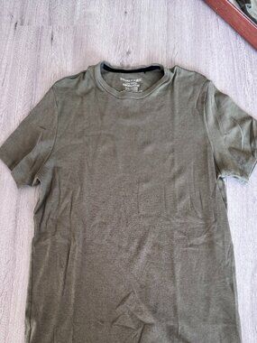 Banana Republic Luxe Touch Tee Olive Green Mens Large